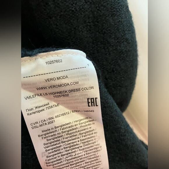 New ~ VERO MODA ~ Gorgeous ~ Long Sleeve High neck Dress Med Nordstrom ~ Soft - Picture 5 of 7